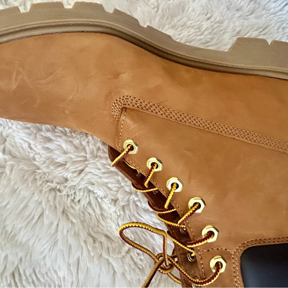 Timberland Classic Brown Leather Boots - Picture 5 of 14